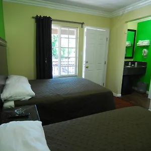 - Near Universal Hollywood Los Angeles