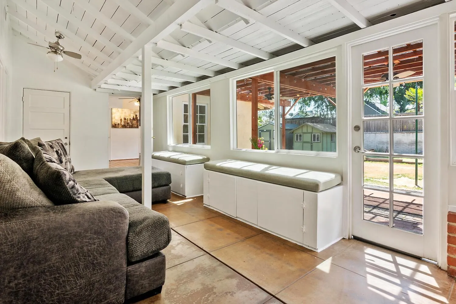 Modern 4Bed 3Bath Villa With Piano Near Universal Studio & Hollywood For 9 Los Angeles